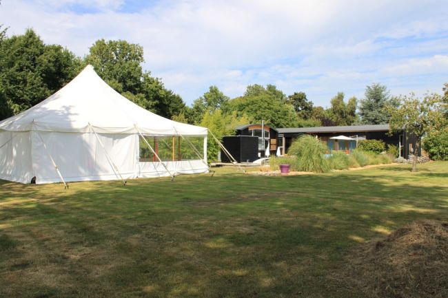 Location de tente bambou avec mobiliers bambou prés de Saint Valery en Caux